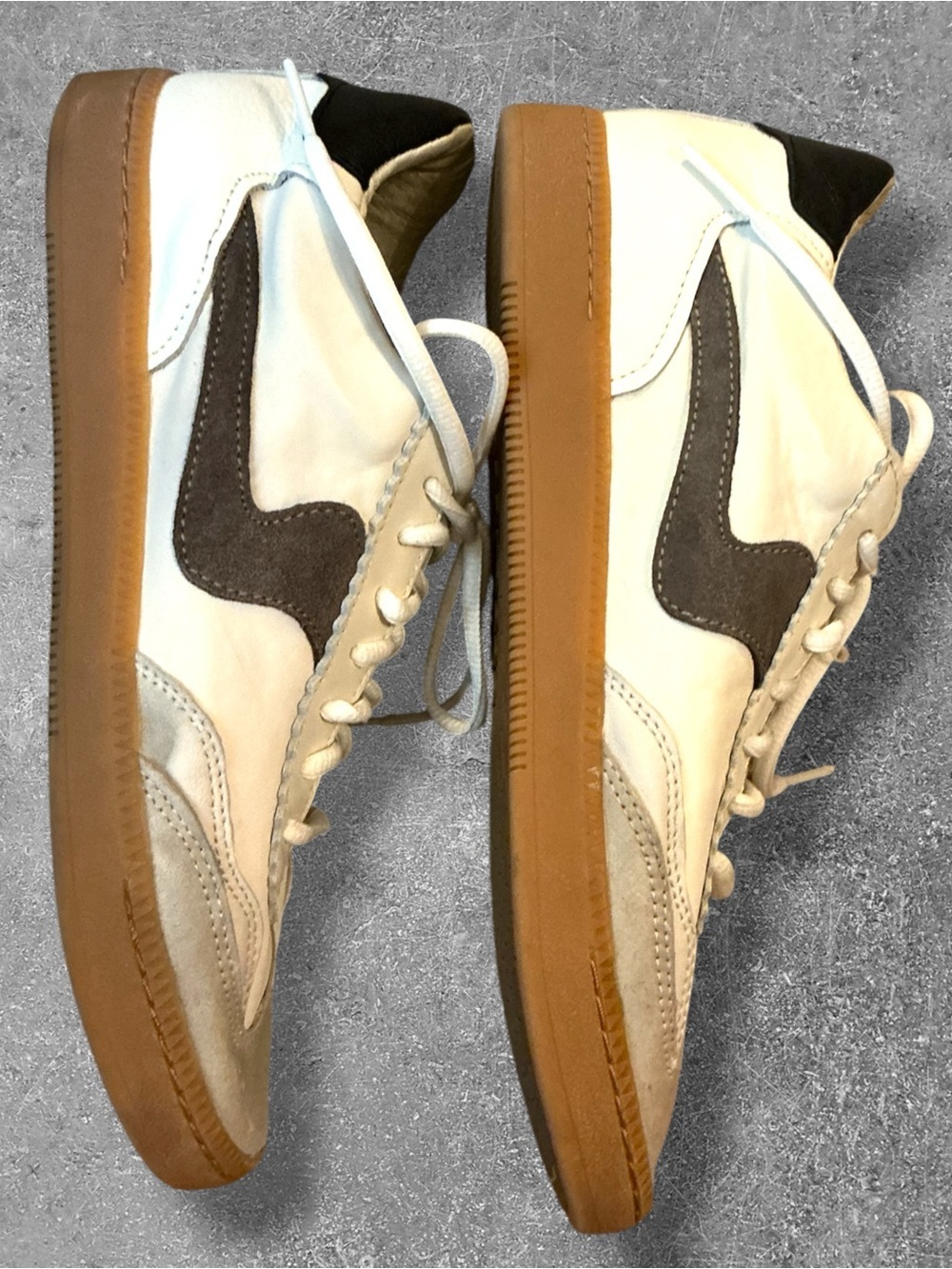 🌸DOLCE VITA NOTICE SNEAKERS - Picture 2 of 5